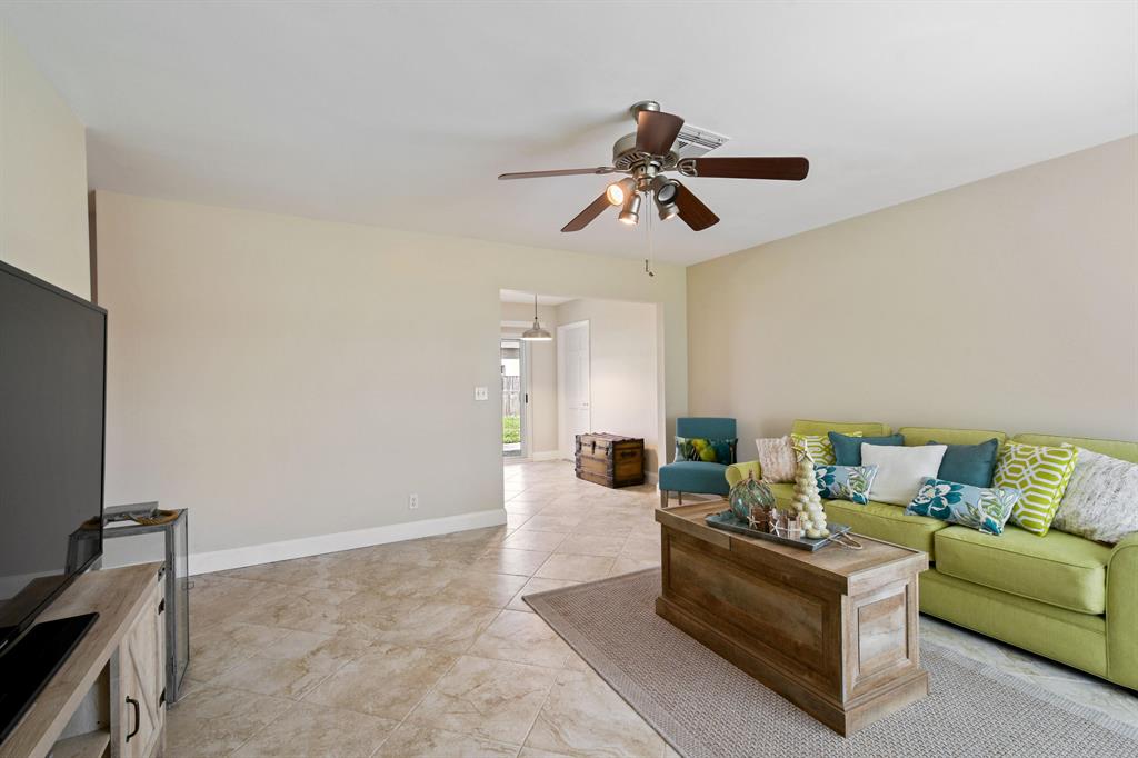 JUPITER VILLAGE PHASE IV - Residential