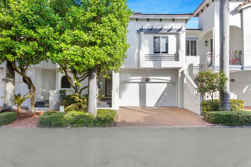 Photo of 3046 Waterside Circle, Boynton Beach, FL 33435 (MLS # R10950863)