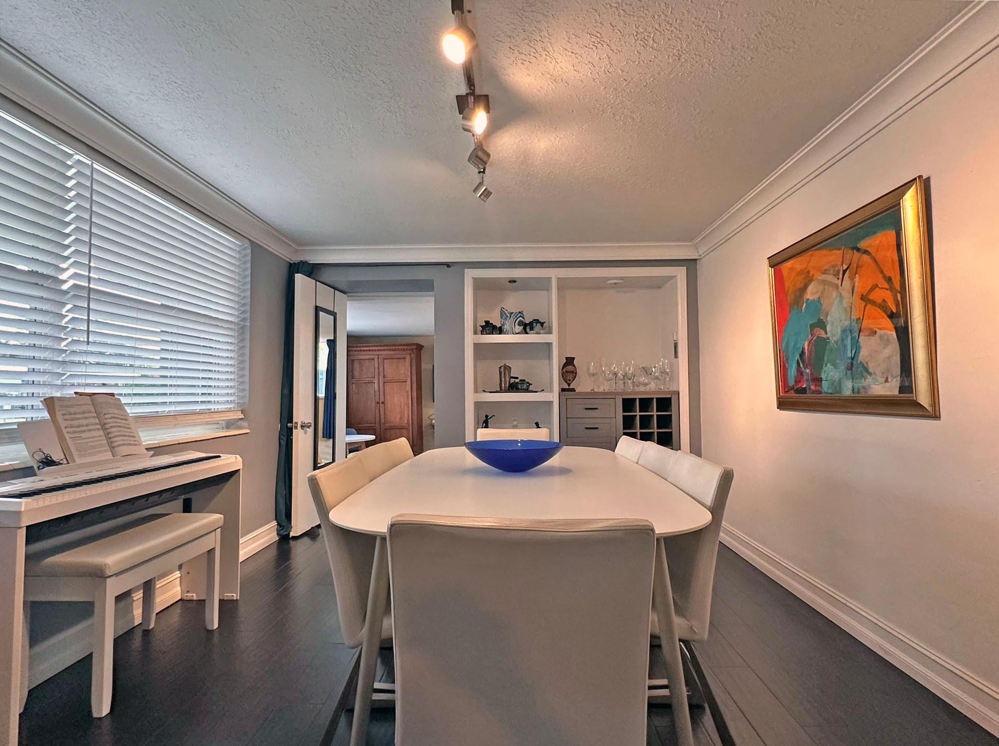 Sunset Manors Amd 27-26 B - Residential Lease