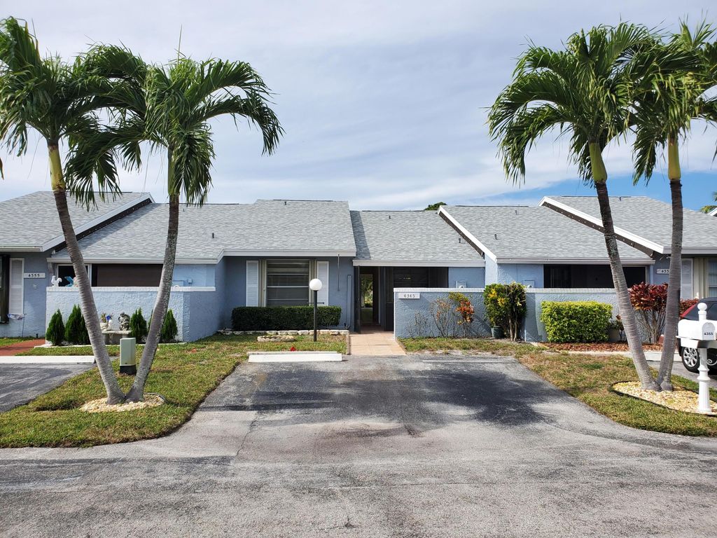 Photo of 4345 Lucerne Villas Lane, Lake Worth, FL 33467 (MLS # R11168858)