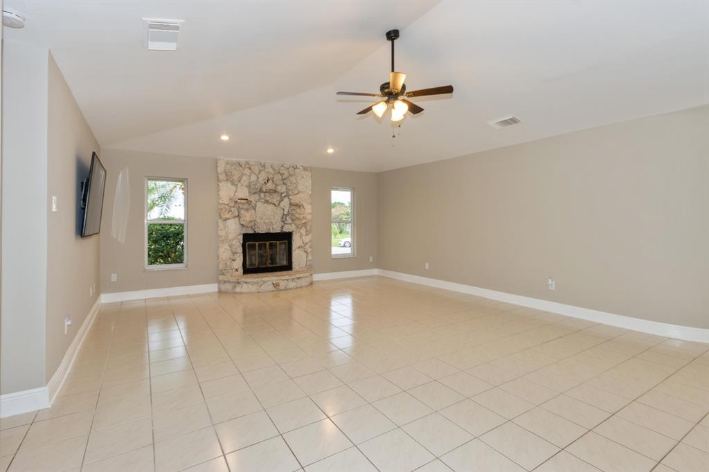 SOUTH PORT ST LUCIE UNIT 8 - Residential