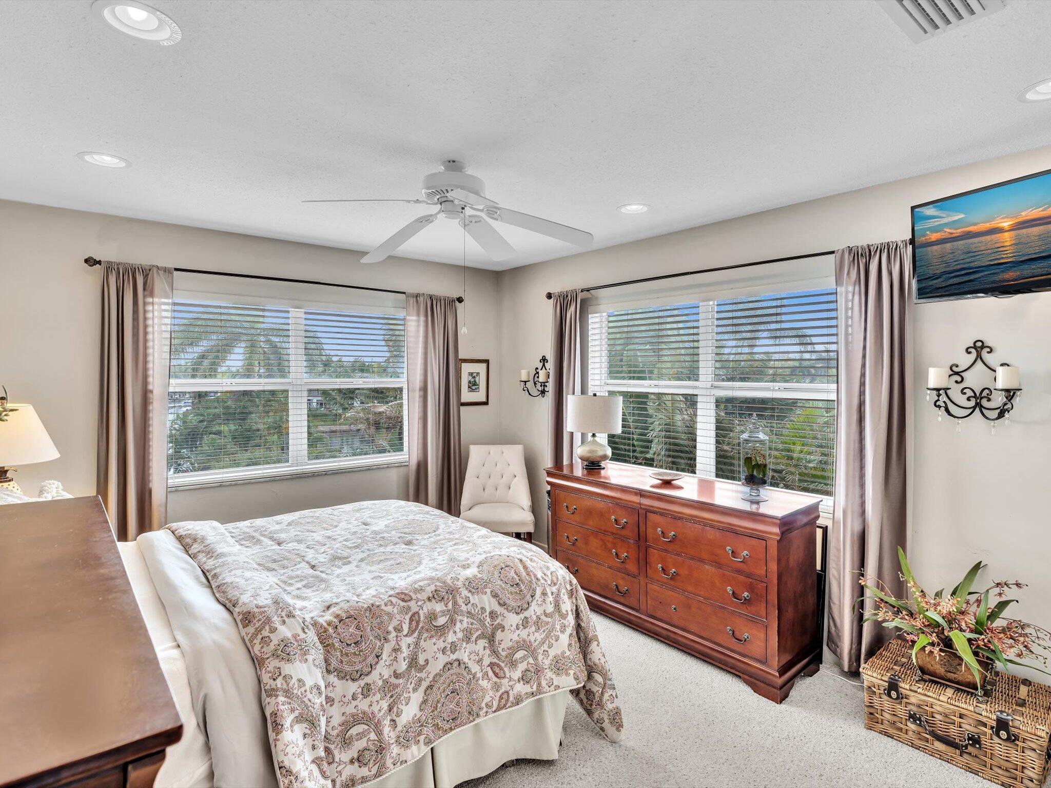 RIVER HOUSE TERRACE CONDO - Residential