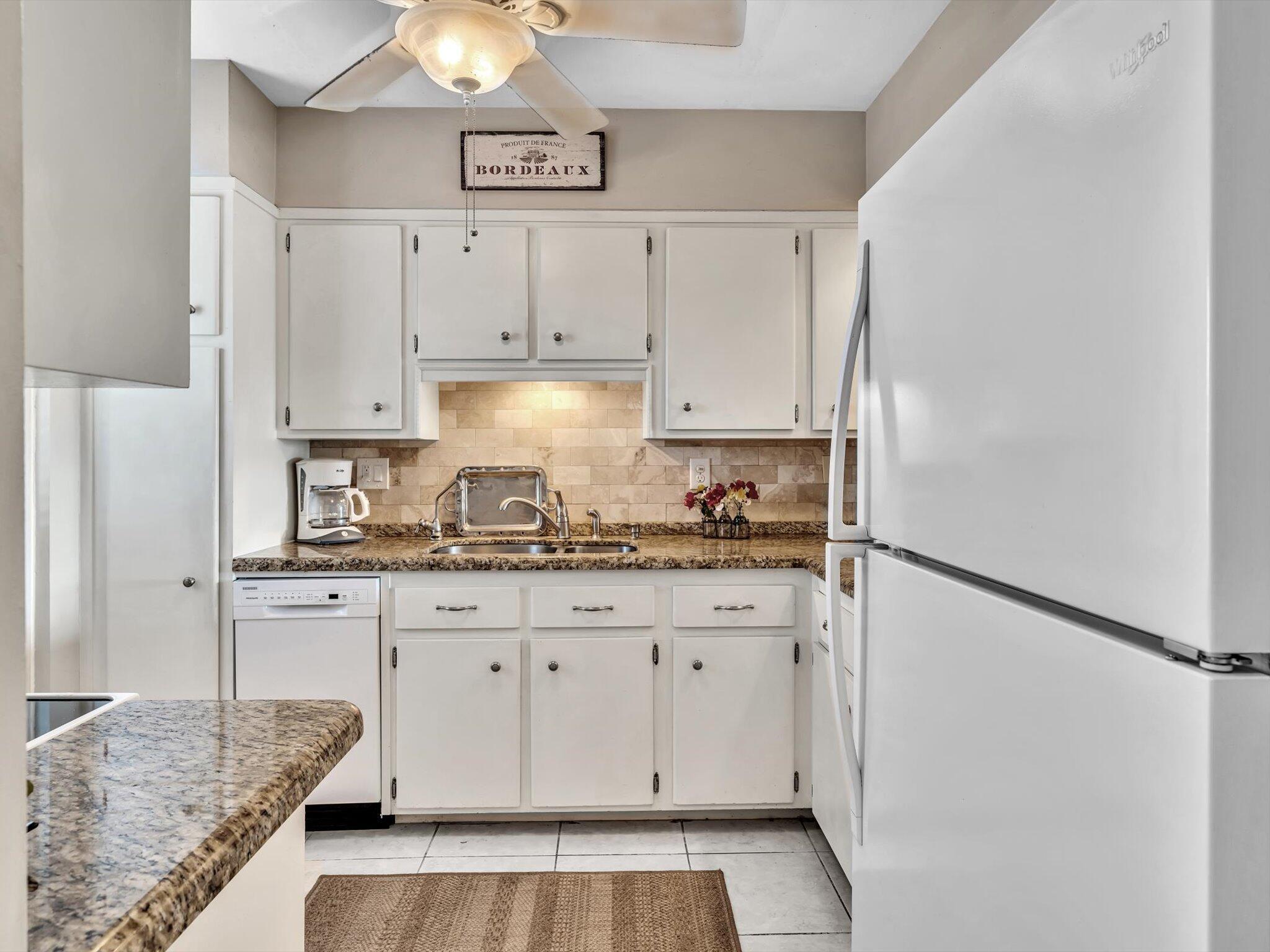 RIVER HOUSE TERRACE CONDO - Residential