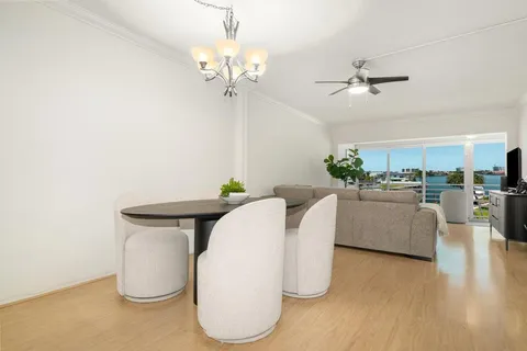 3301 Spanish Trl Unit 302, Delray Beach, FL MLS: F10504969