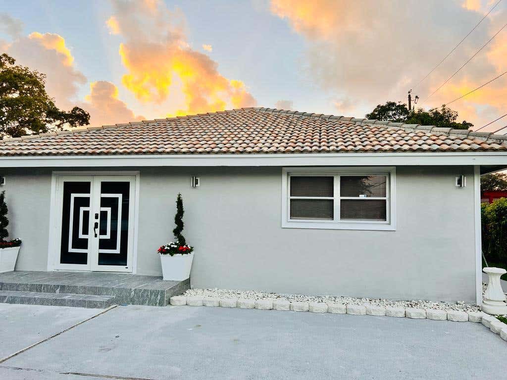 Photo of 51 Lariat Circle, Boca Raton, FL 33487 (MLS # B26068752)