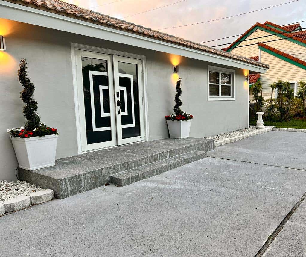 Photo of 51 Lariat Circle, Boca Raton, FL 33487 (MLS # B26068752)