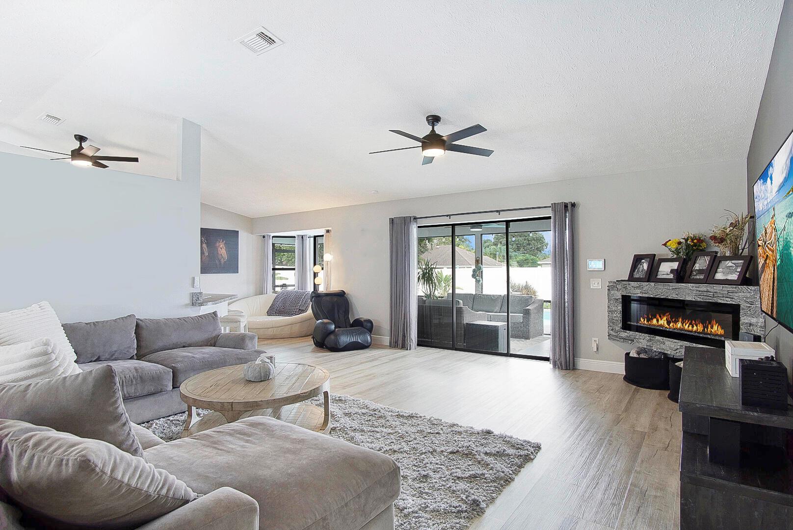 PORT ST LUCIE SECTION 23 - Residential