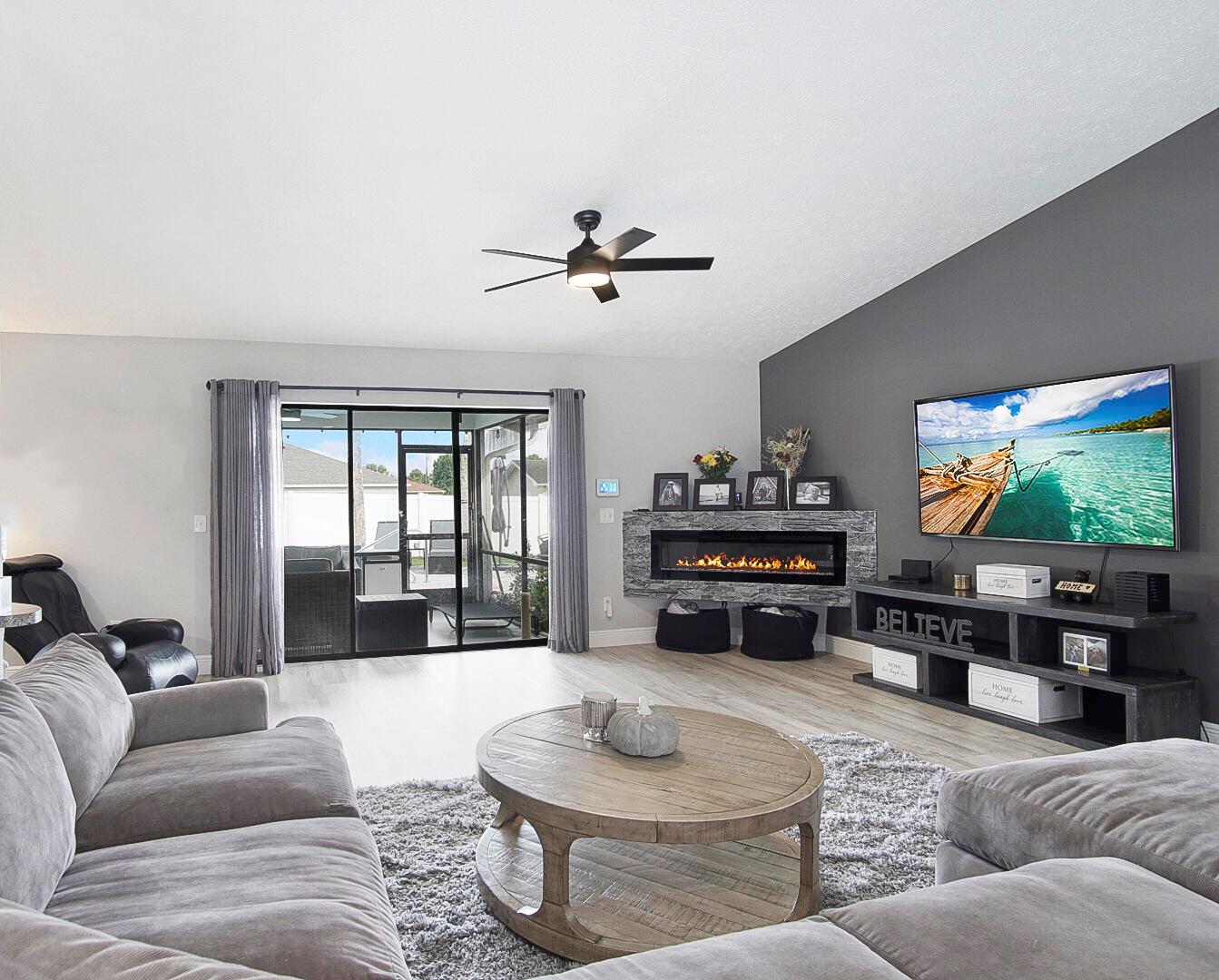 PORT ST LUCIE SECTION 23 - Residential