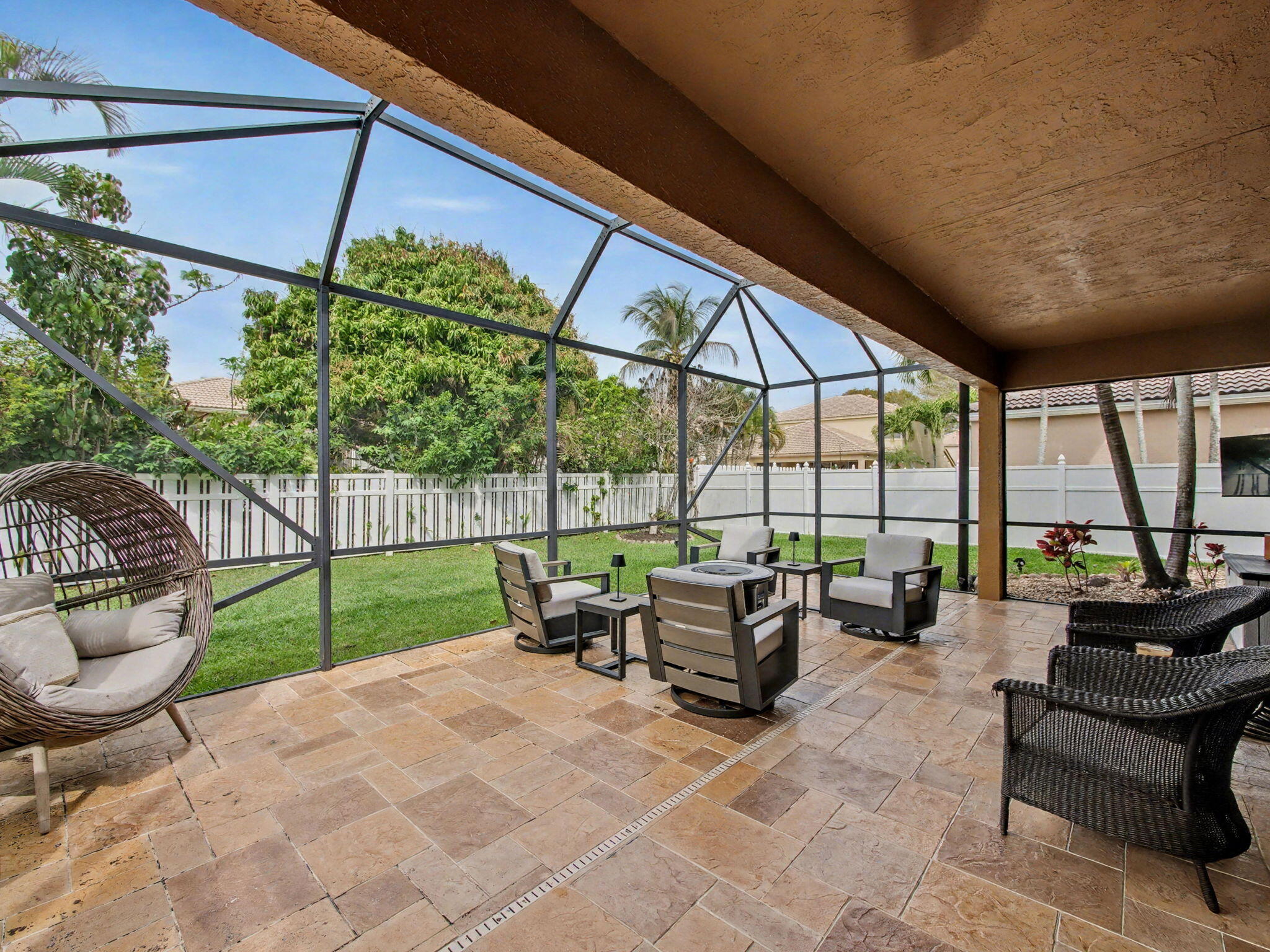 MADISON GREEN 1 - Residential