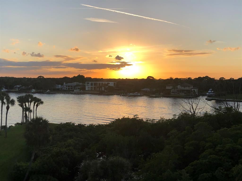 Photo of 1701 Marina Isle Way #504, Jupiter, FL 33477 (MLS # R10736805)