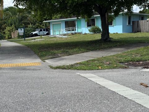 1908 Moor Drive Lake Worth Beach FL 33461