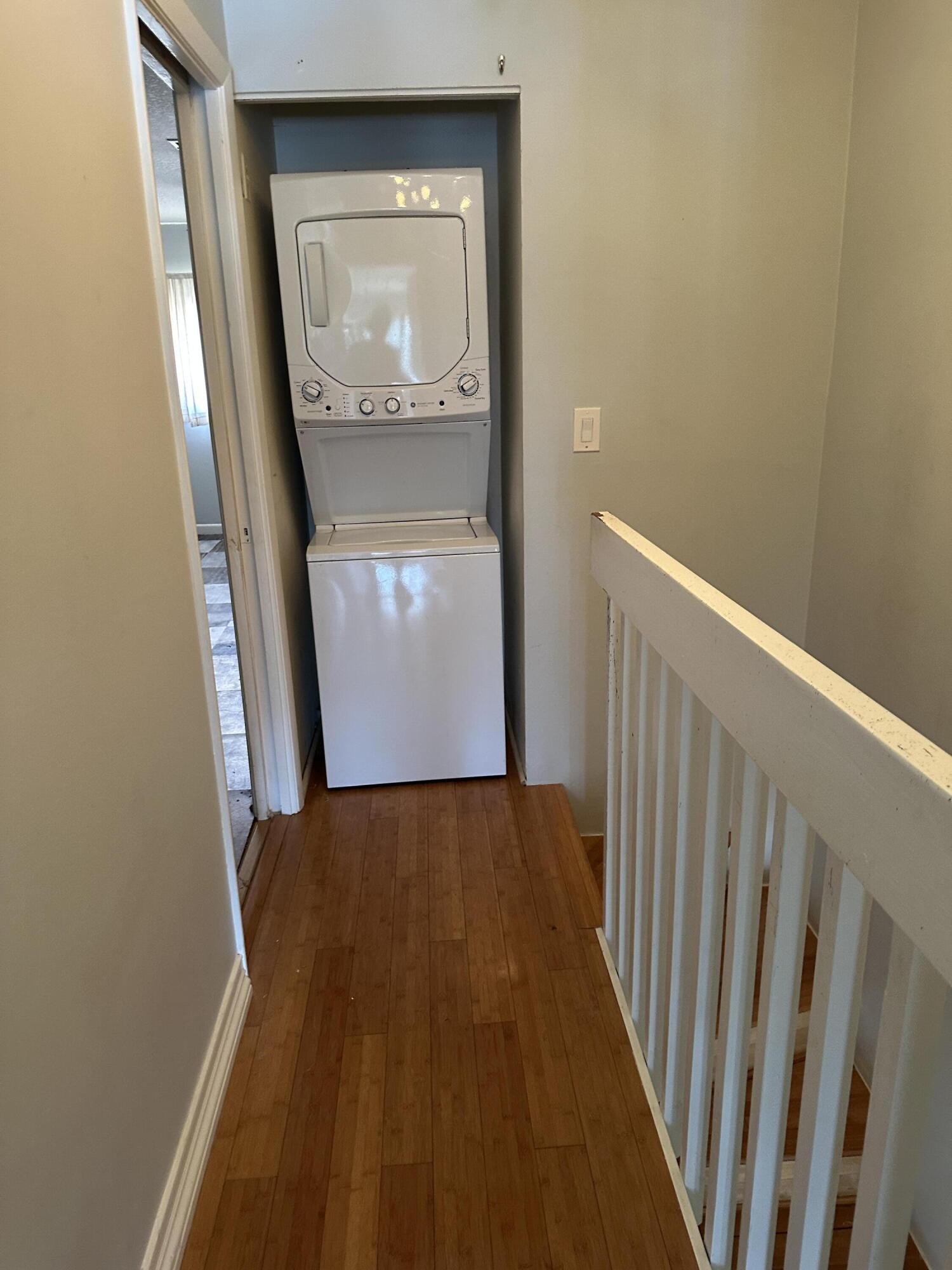 INTRACOASTAL TOWNHOUSES - Residential