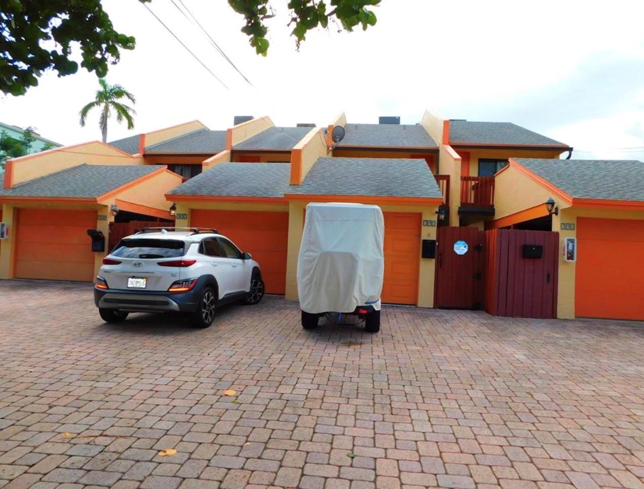 797 S Riverside Dr 797