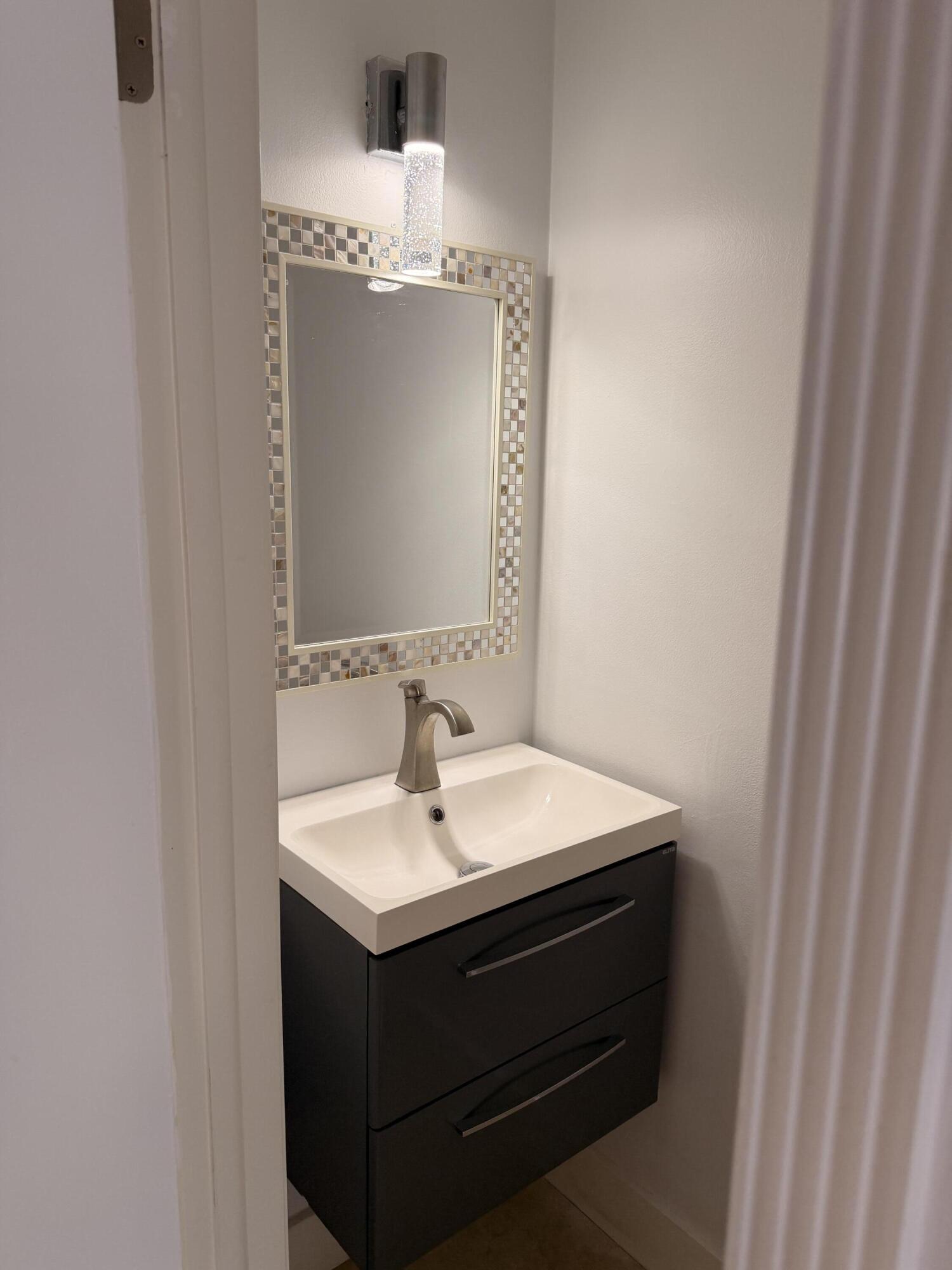 INTRACOASTAL TOWNHOUSES - Residential