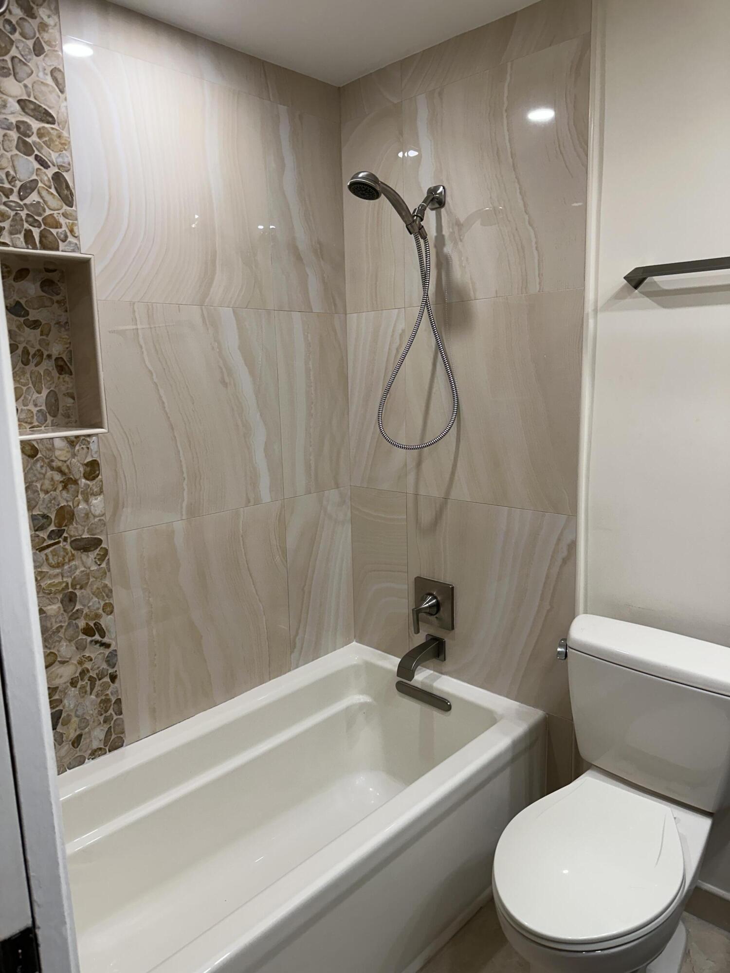 INTRACOASTAL TOWNHOUSES - Residential