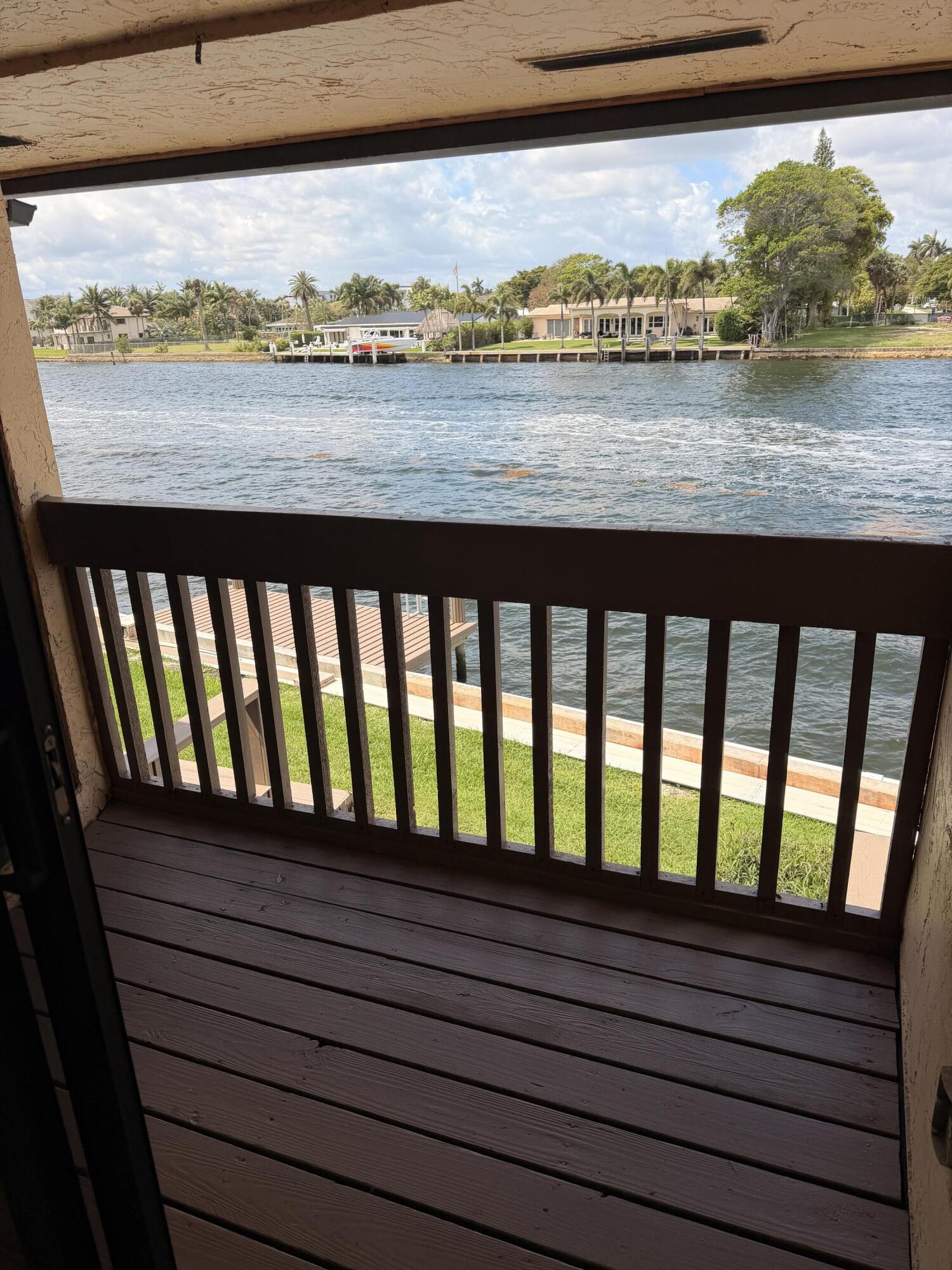 INTRACOASTAL TOWNHOUSES - Residential