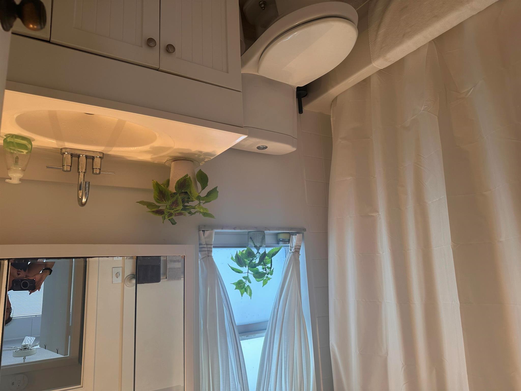 LEISUREVILLE LAKE CONDO - Residential Lease