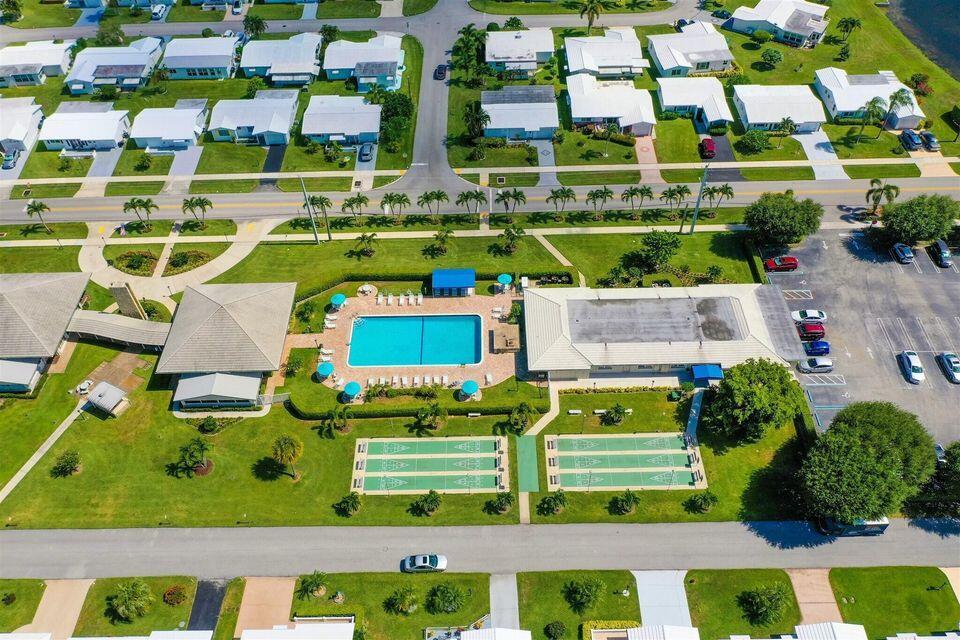 LEISUREVILLE LAKE CONDO - Residential Lease