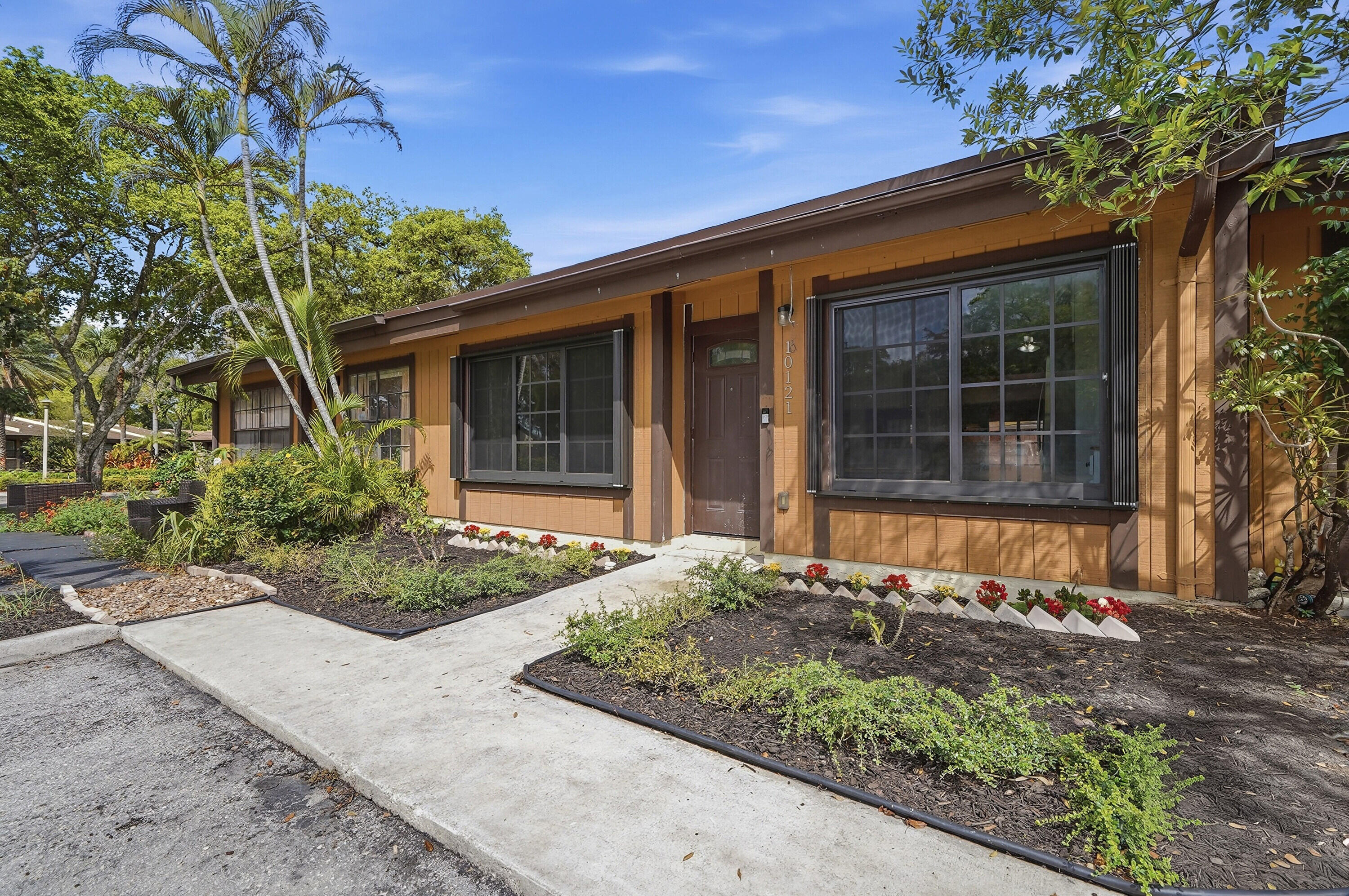 EVERGLADES SUGAR & LAND CO - Residential