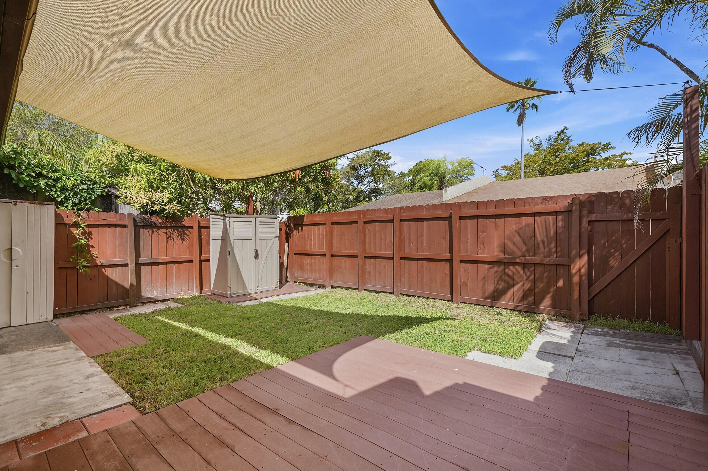 EVERGLADES SUGAR & LAND CO - Residential