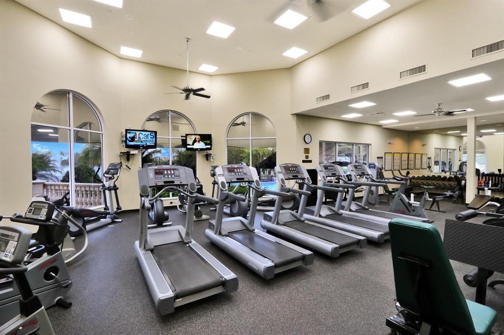 VALENCIA LAKES 1 - Residential