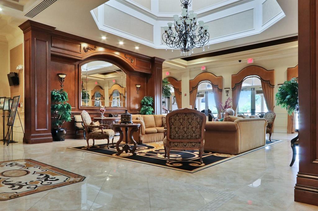 VALENCIA LAKES 1 - Residential