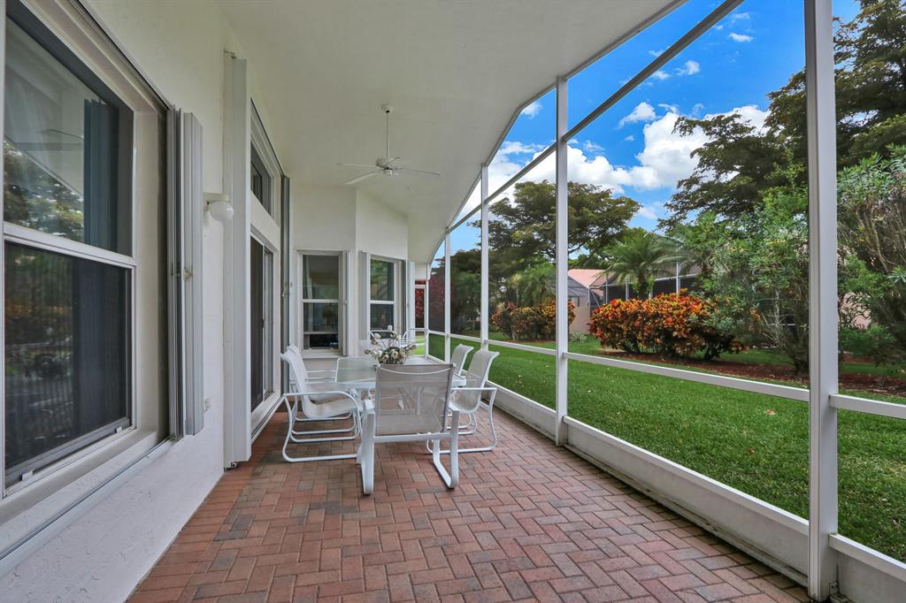 VALENCIA LAKES 1 - Residential