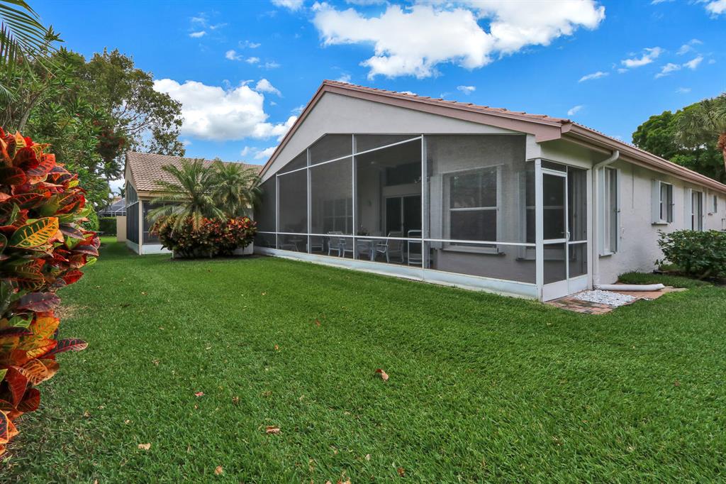 VALENCIA LAKES 1 - Residential