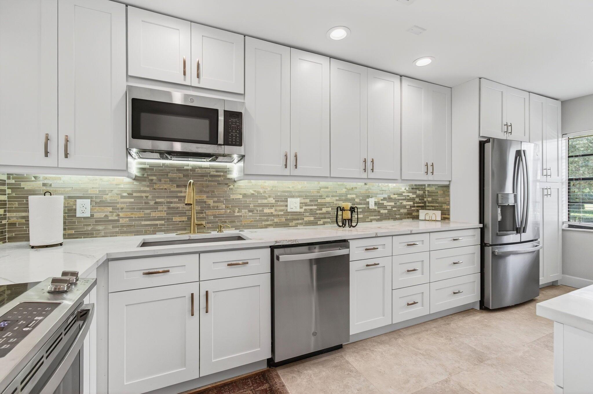 HUNTERS RUN - Residential Lease