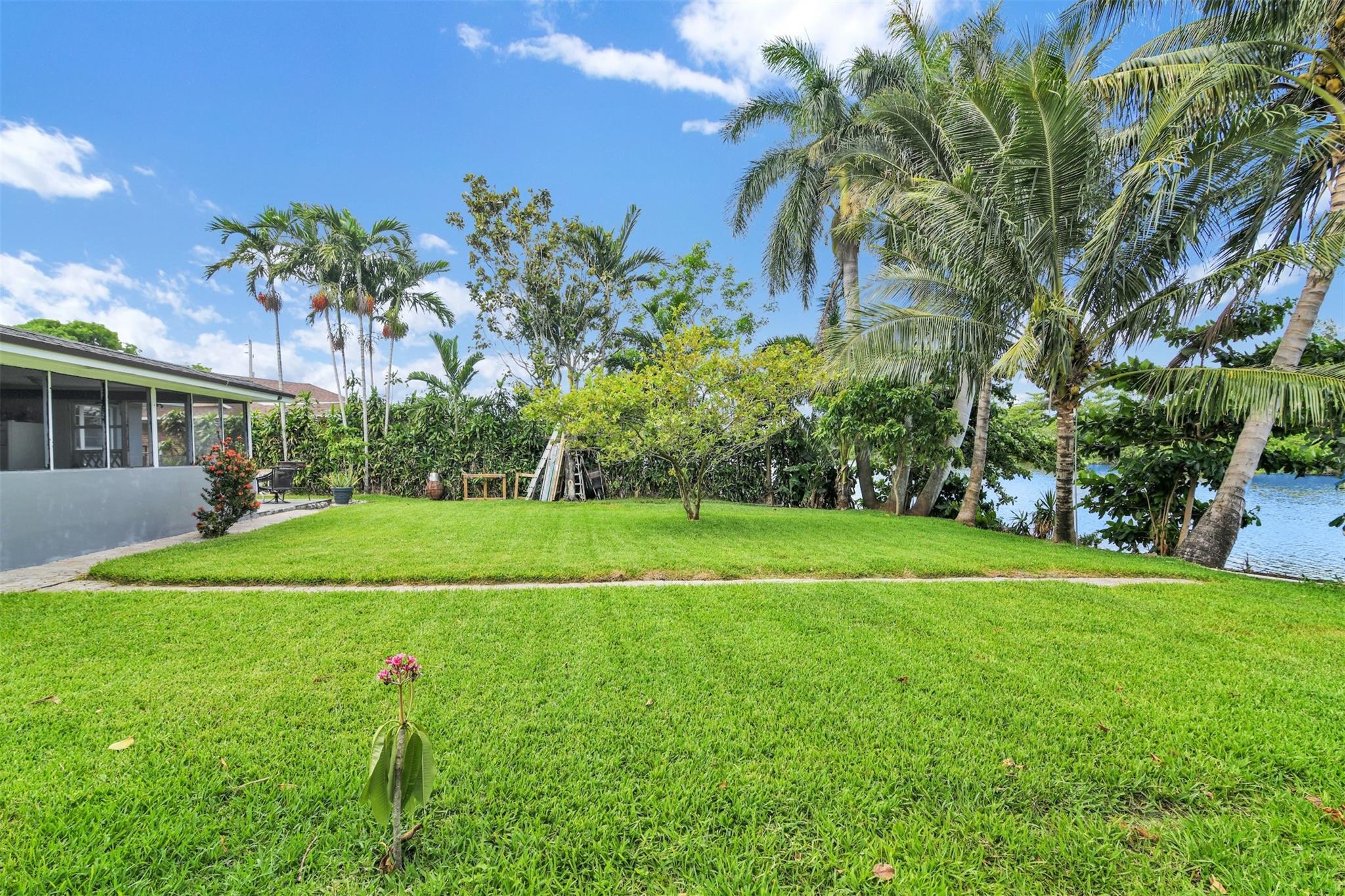 Palm Spgs Village 05 - Residential