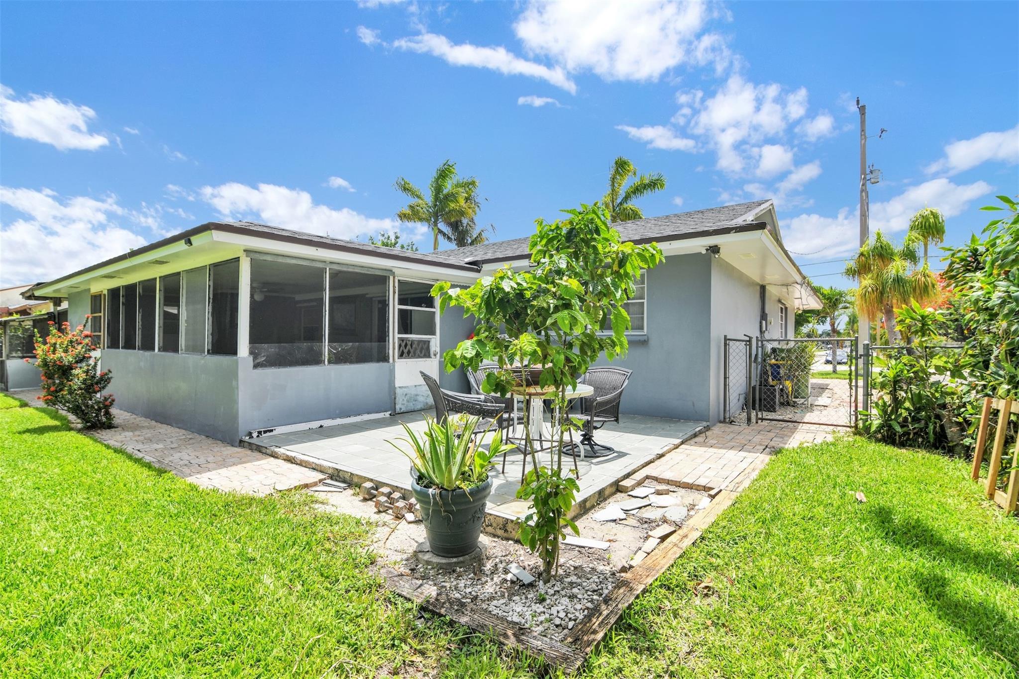 Palm Spgs Village 05 - Residential