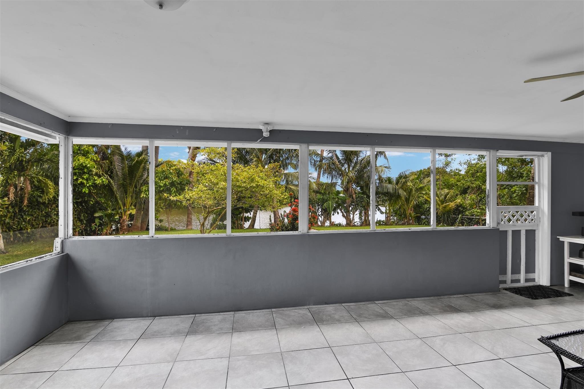 Palm Spgs Village 05 - Residential