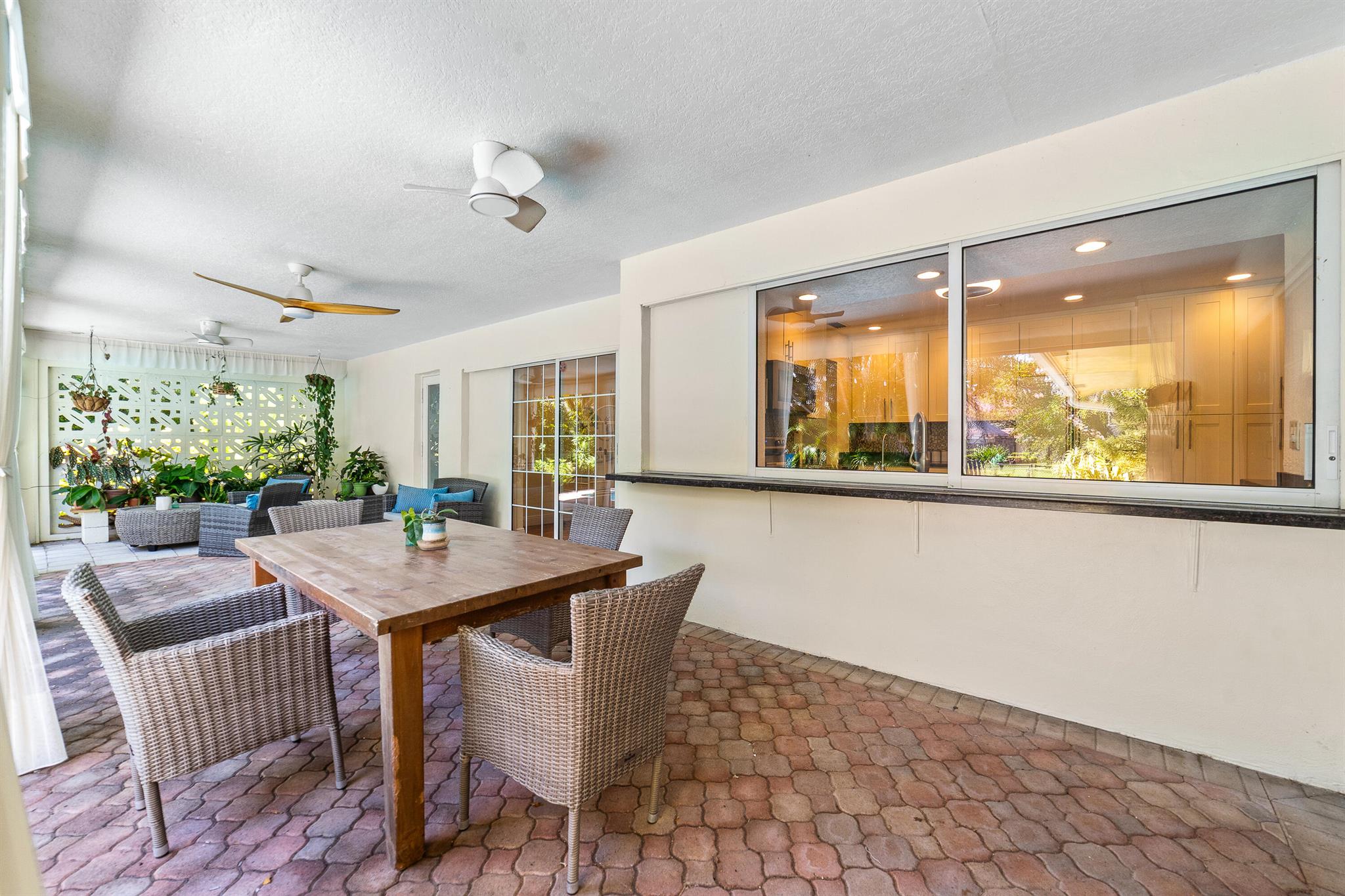 PLANTATION ESTATES SECTIO - Residential