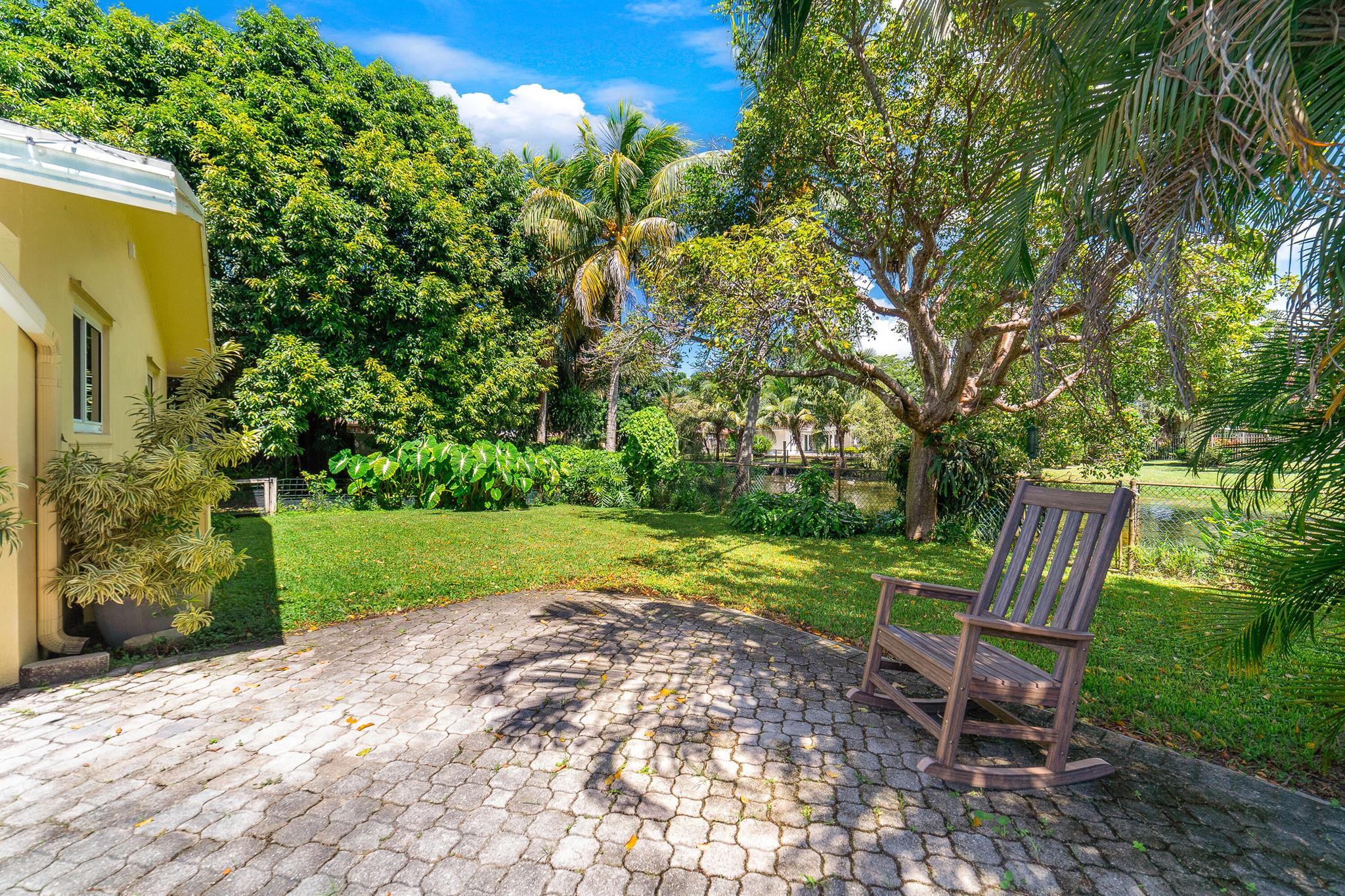 PLANTATION ESTATES SECTIO - Residential