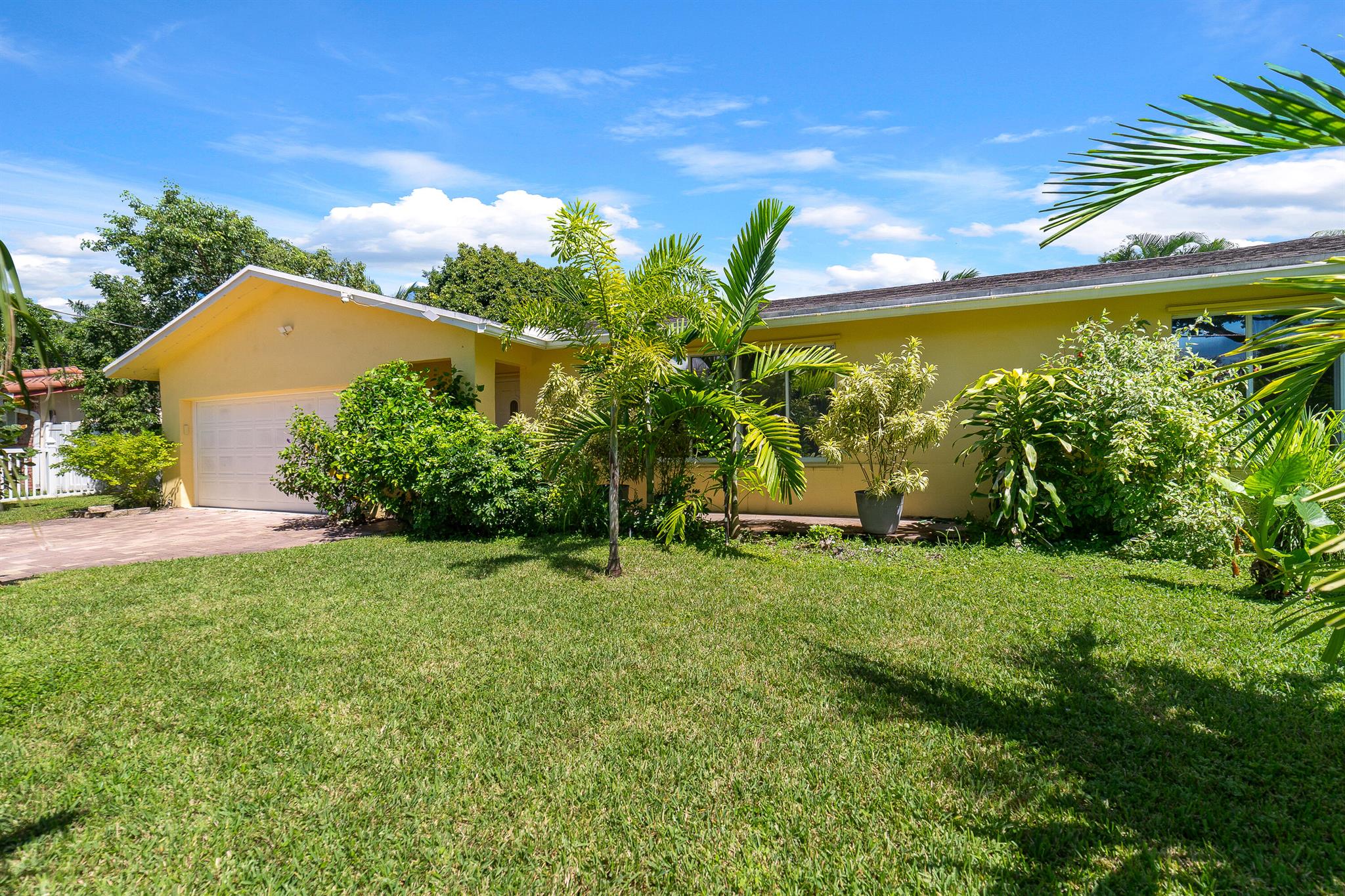PLANTATION ESTATES SECTIO - Residential
