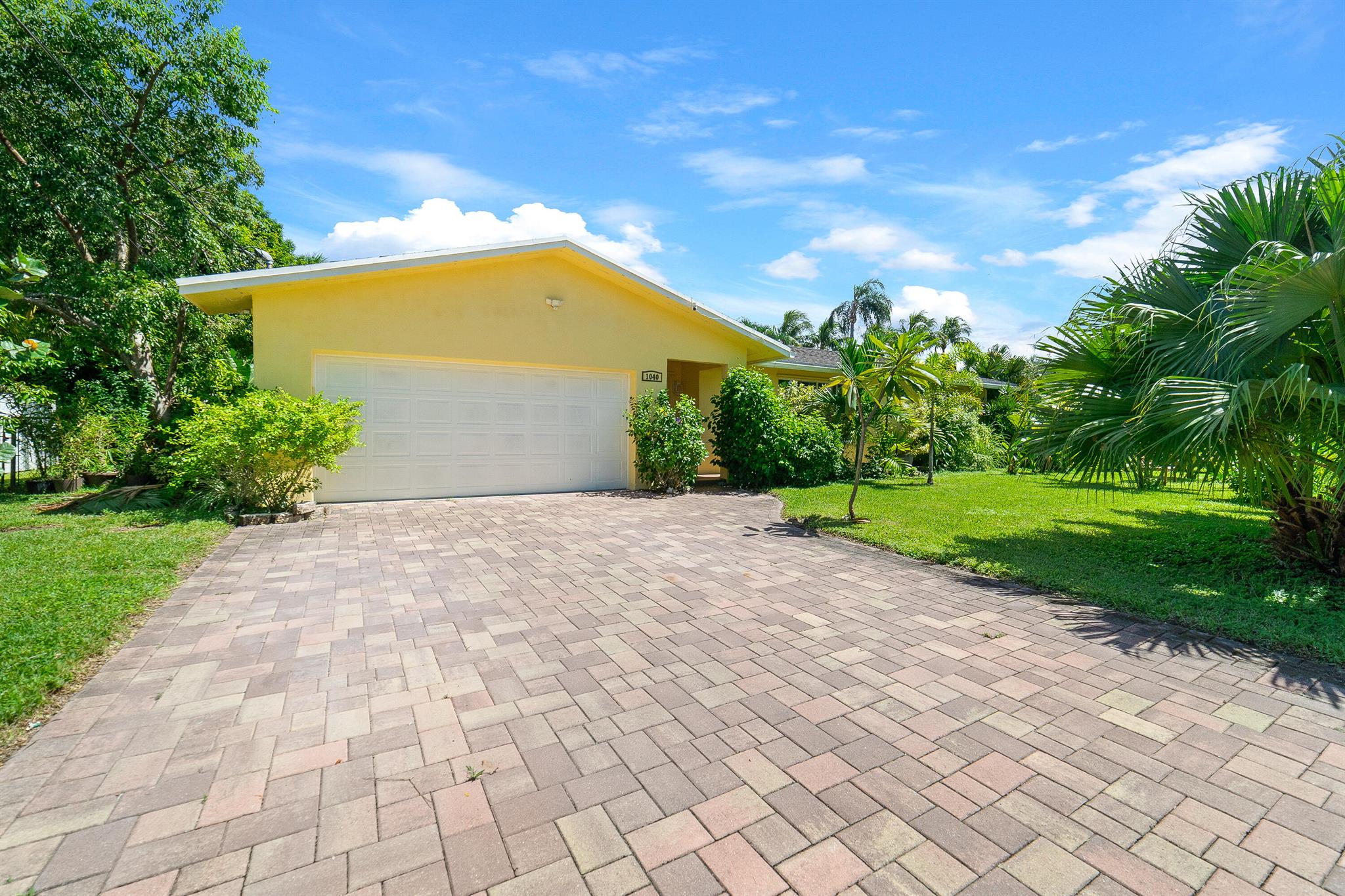 PLANTATION ESTATES SECTIO - Residential