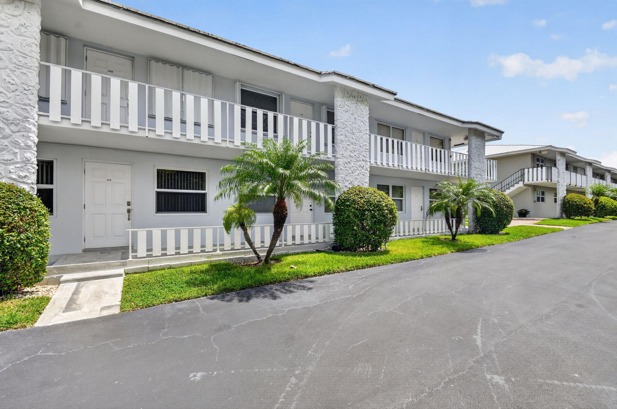 Properties 5520 N Ocean Boulevard N 110