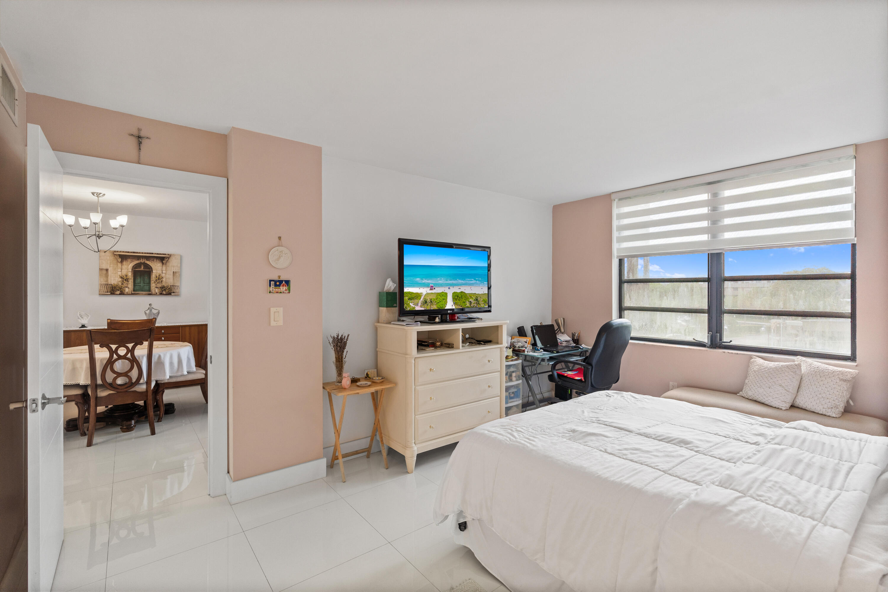 COLONY POINT - Residential