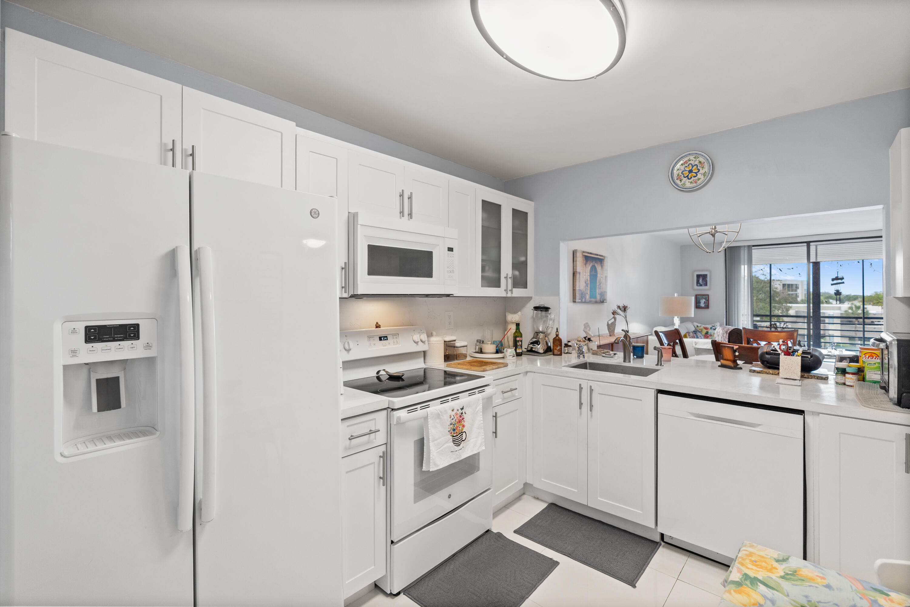 COLONY POINT - Residential