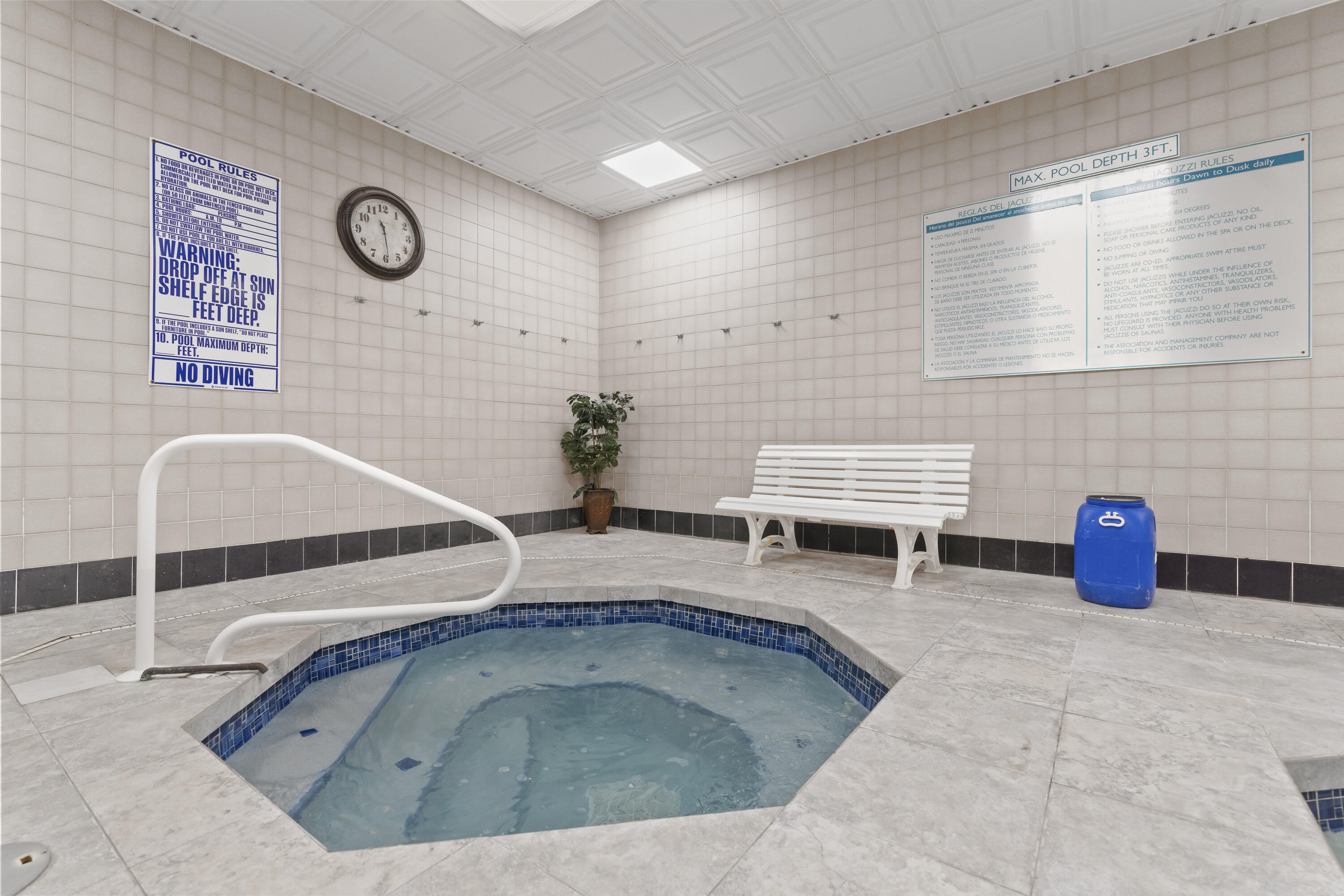 COLONY POINT - Residential