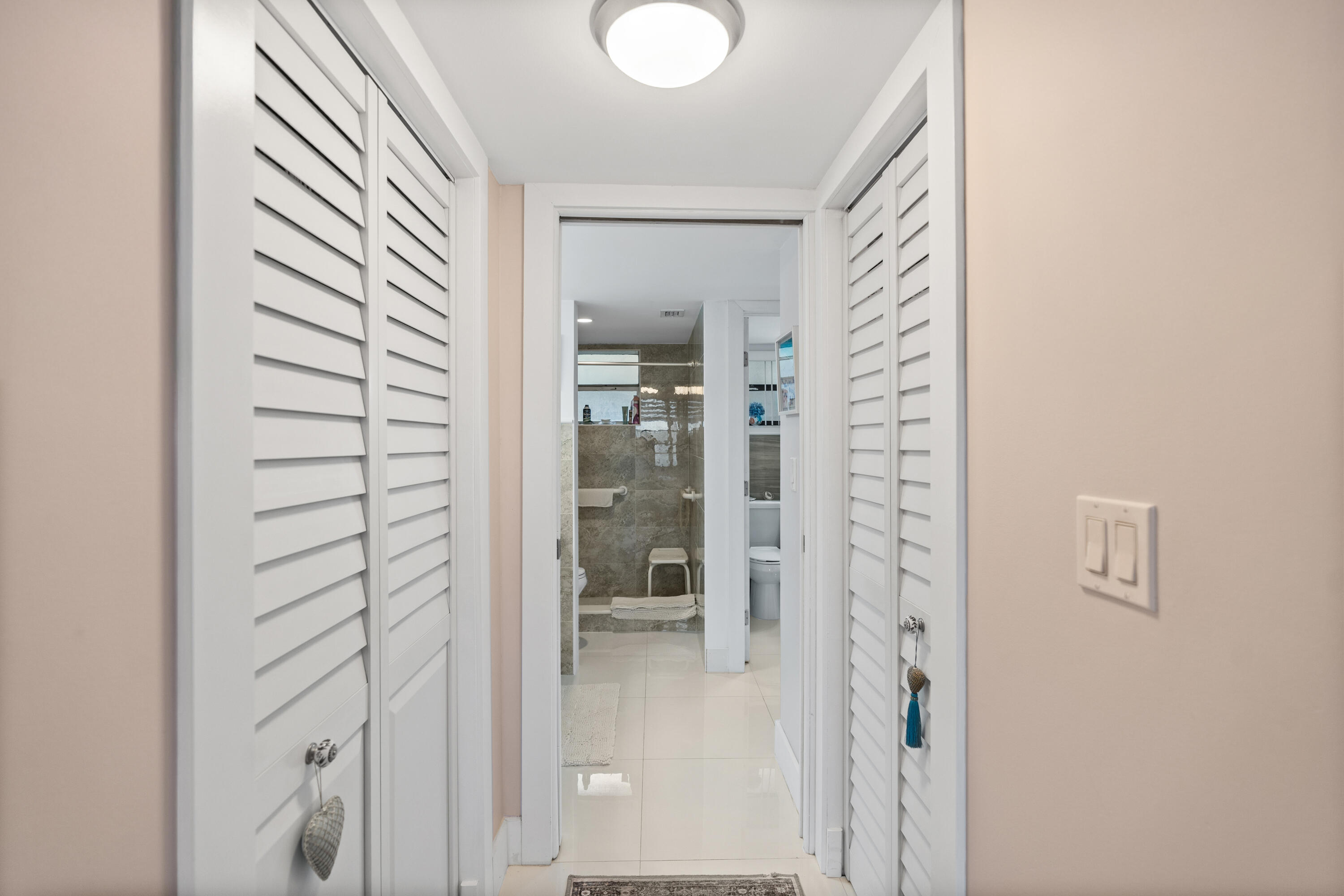 COLONY POINT - Residential