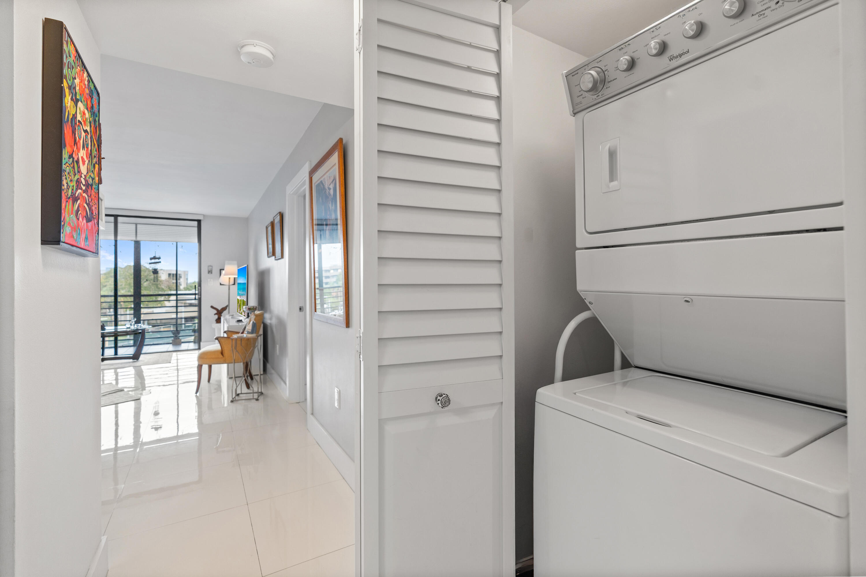 COLONY POINT - Residential