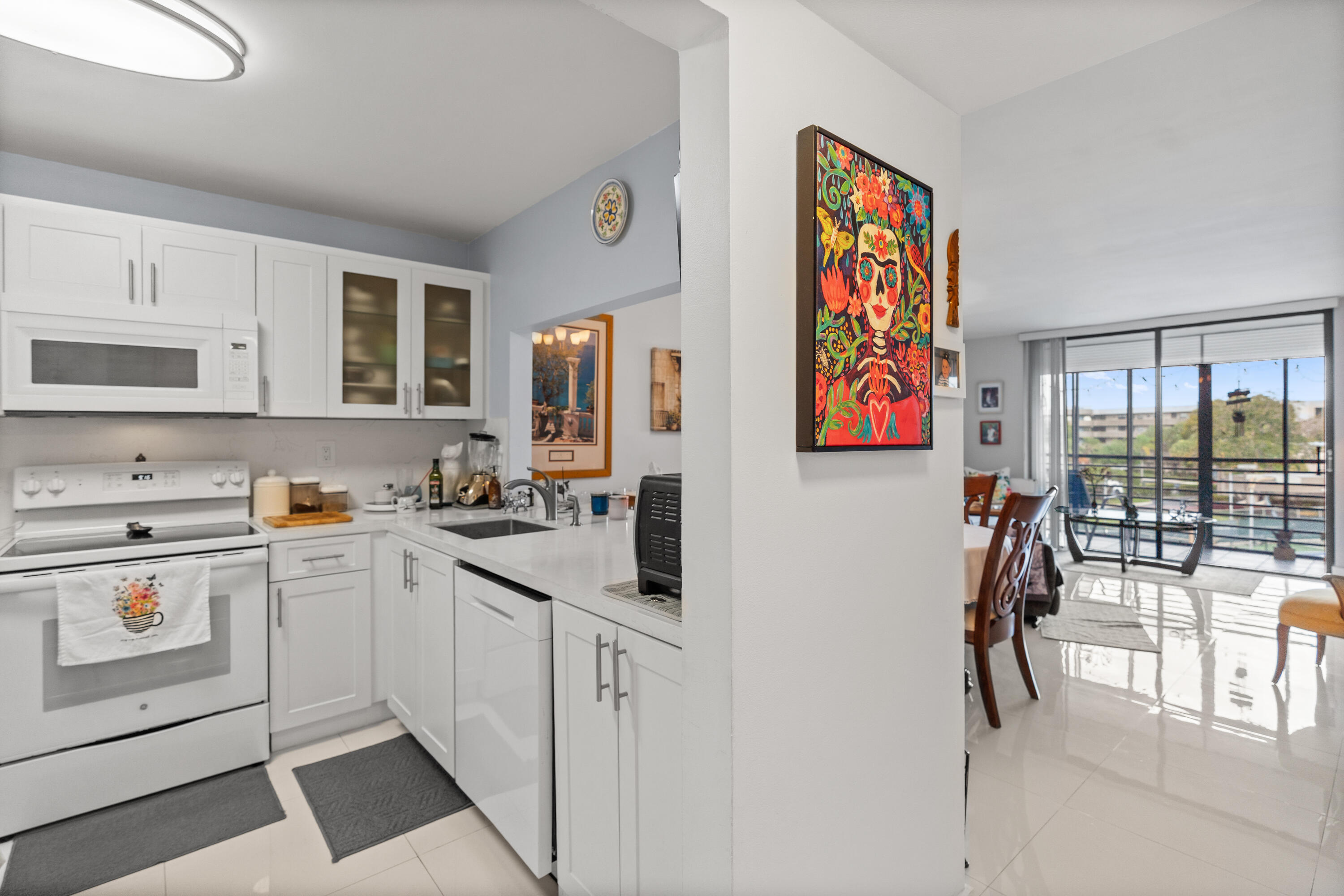 COLONY POINT - Residential