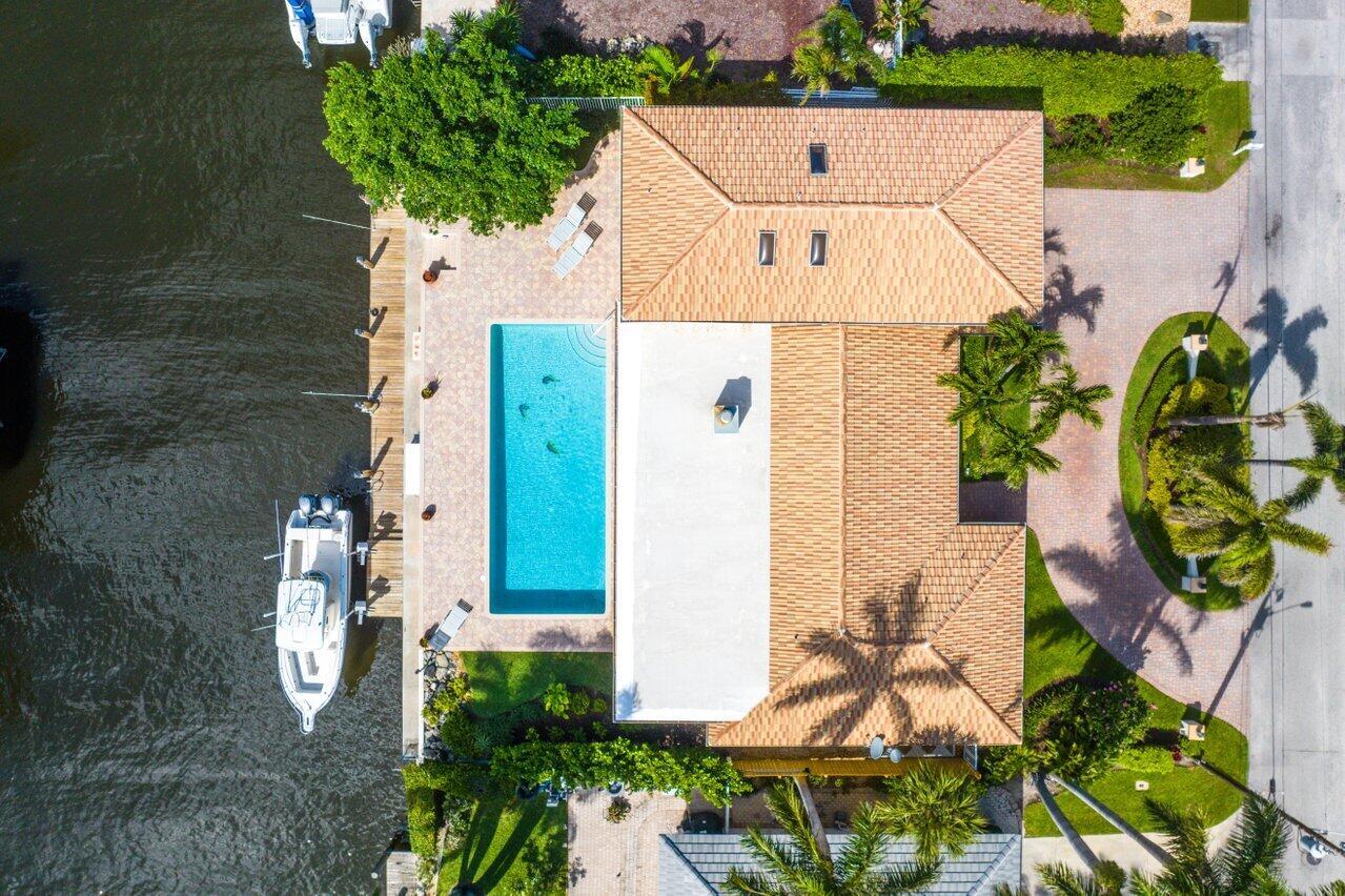 TROPIC ISLE - Residential