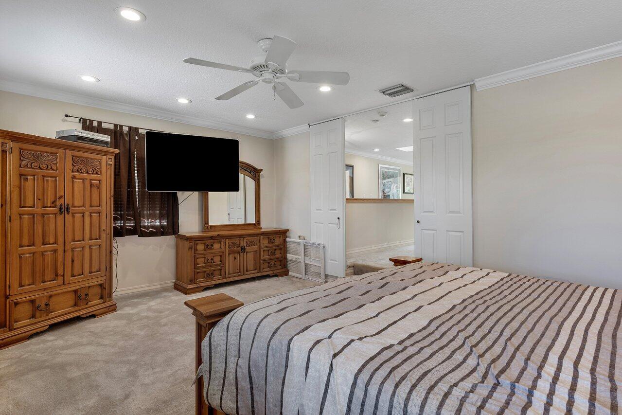 TROPIC ISLE - Residential