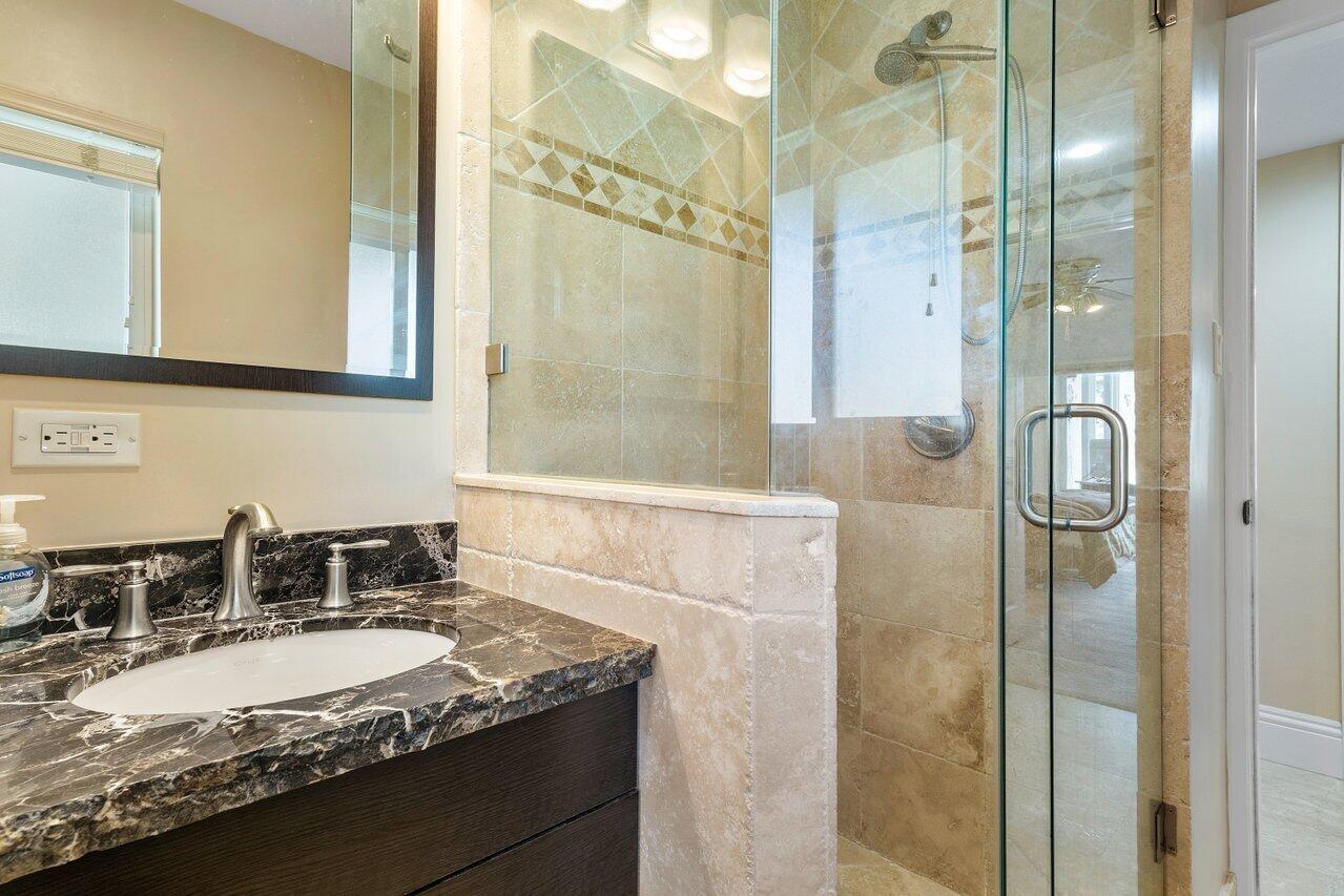 TROPIC ISLE - Residential