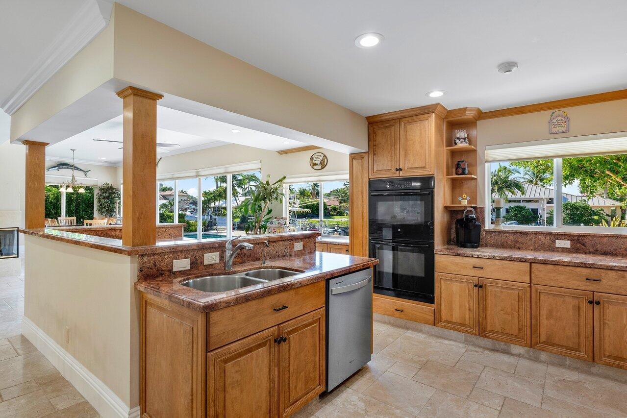 TROPIC ISLE - Residential