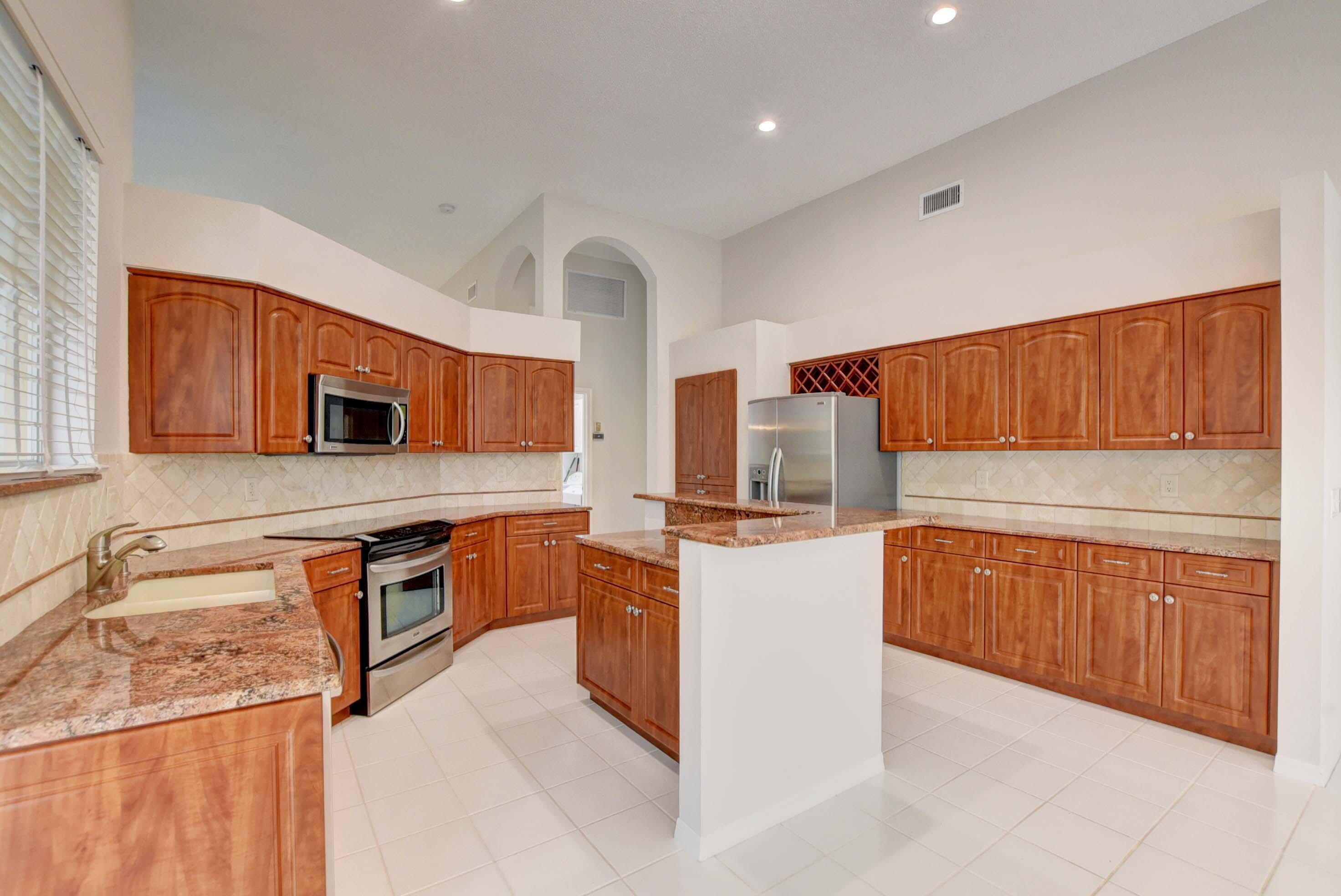 LEXINGTON HOMES ESTATES - Residential Lease