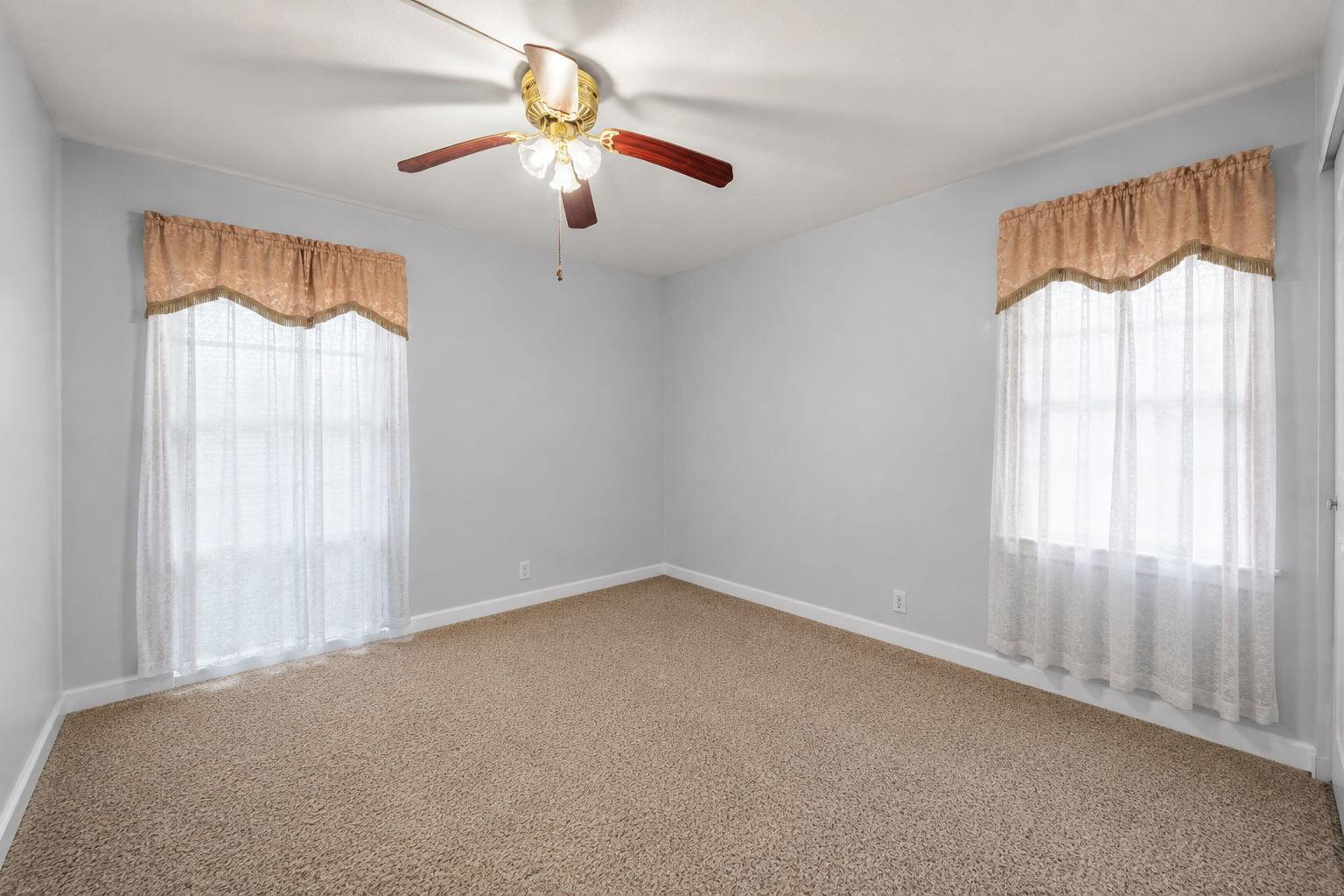 6807 NW 80TH Court, Tamarac, FL, 33321/$445,000 4 6807 NW 80TH Court