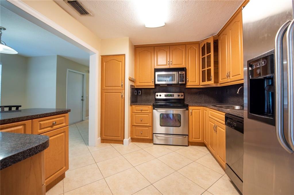 Isla Merita Homes VI Cond - Residential Lease